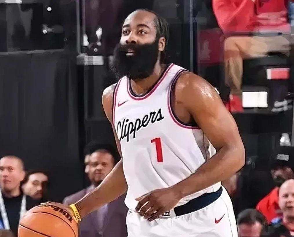 AYX- 哈登重要时刻刷新纪录，公牛带队取胜！热度持续攀升