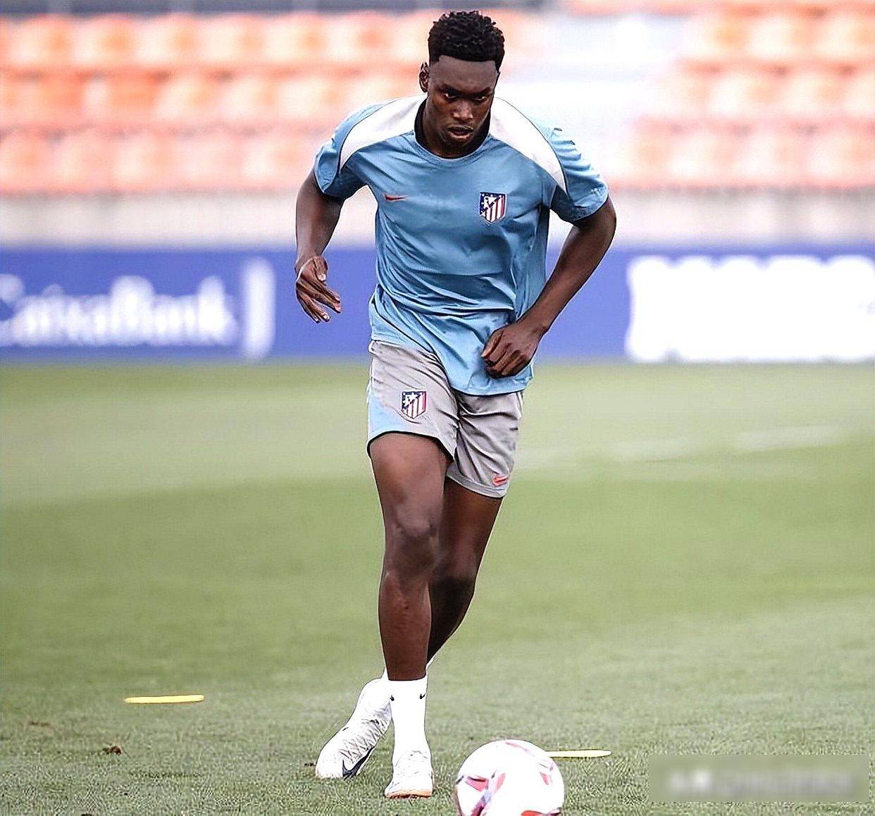 西甲赛前再迎强敌，波尔图外线爆发，主帅态度——震撼外界，年轻球员得到机会的简单介绍