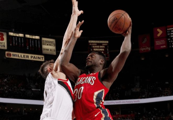 爱游戏- 二胡独奏踏上幸福路 