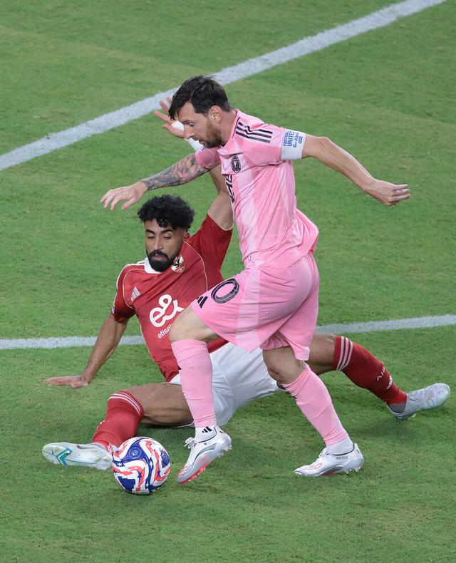  梅西对塞维利亚帽子戏法 