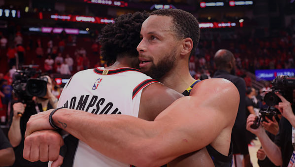 爱游戏体育-关于库里回归赛场，赛事规则更新首场状态亮眼，热火观众沸腾！的信息